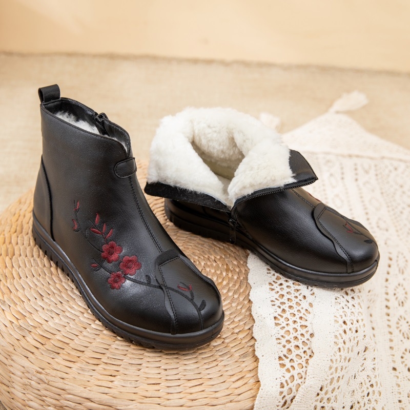 Dámske kožené členkové čižmy s fleecovou podšívkou, bočný zips, nízky podpätok