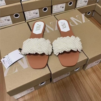 Dámske šperkové sandále s štvorcovým nosom, plochá podrážka, denný štýl; vrchný materiál: super vlákno; vnútro: koža; podrážka: guma