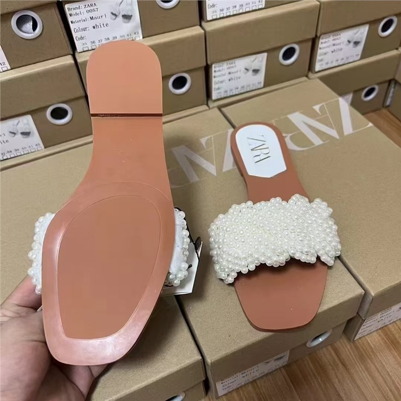 Dámske šperkové sandále s štvorcovým nosom, plochá podrážka, denný štýl; vrchný materiál: super vlákno; vnútro: koža; podrážka: guma