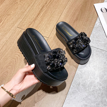 Ženské platformové sandále so štrasovými kamienkami, vrchný materiál: hovädzia koža, okrúhla špička, gumová podrážka, PU podšívka, leto 2024
