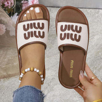 Dámske sandále s vrchnou časťou z umelej kože, PVC podrážka, bez zapínania