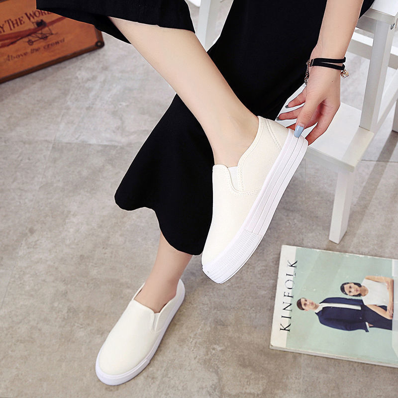Dámske slip-on tenisky z plátna, nízky vrch, PVC podrážka, bavlnená vrchná časť