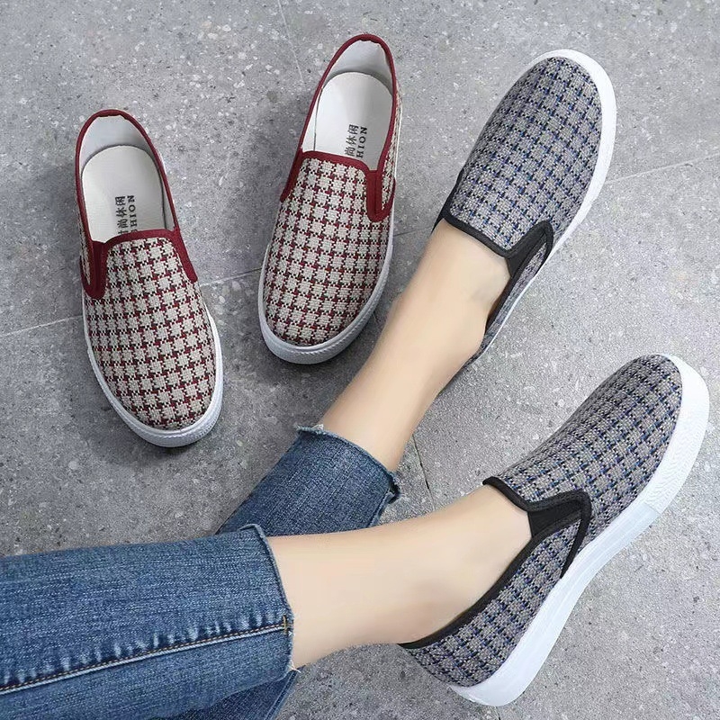 Дамски каре платнени кецове, ретро стил, нисък профил, инжекционна подметка, плосък ток 0–1 см