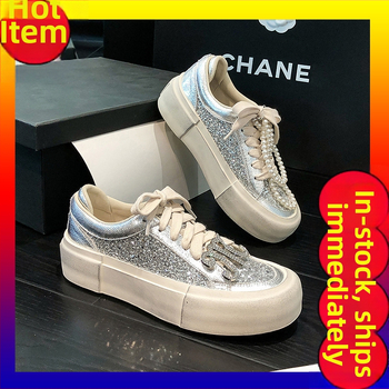 Adidași din pânză în stil coreean, înălțime mid-top 3-7 cm, talpă din cauciuc, șireturi în față, crește în înălțime