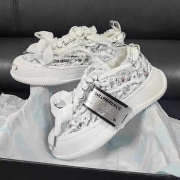 Unisexové plátěné tenisky s hrubou podrážkou, vršok z plátna, šnúrky vpredu, nízky profil, letný štýl