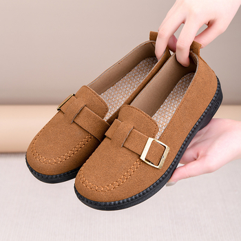 Dámske ploché slip‑on topánky, textilný vršok s velúr vzhľadom, priedušné, okrúhla špička, nízky podpätok 1–3 cm, hrubá podrážka