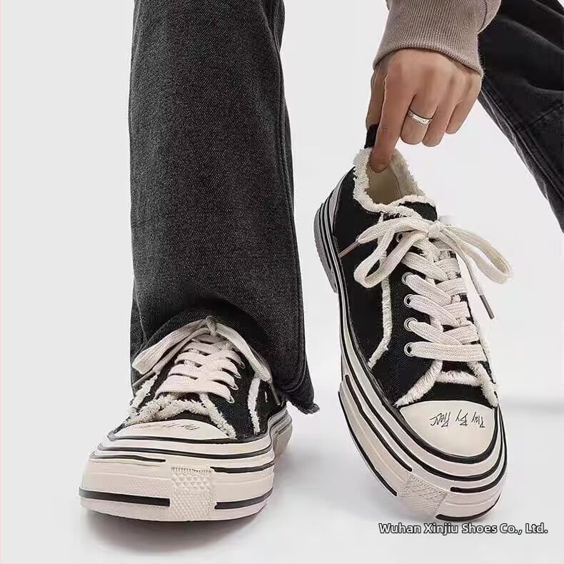 Платнени маратонки за ежедневието, модел с цветен блок, връзки, гумена подметка, PU стелка, повдигаща височина