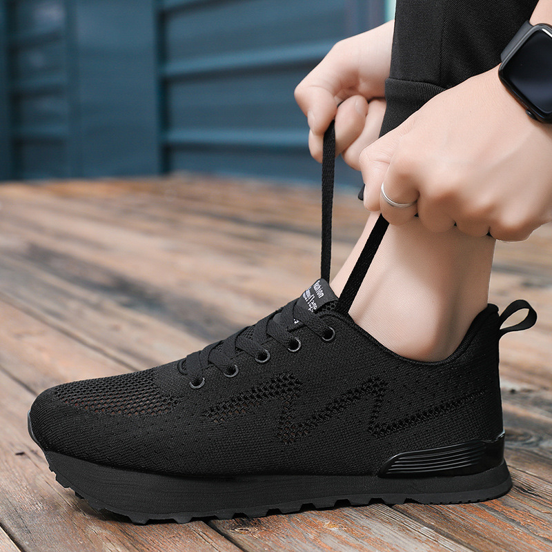 Pantofi de plasă unisex – vârf rotund, închidere cu bretea frontală, parte superioară din plasă, talpă din material compozit, toc mic 1–3 cm