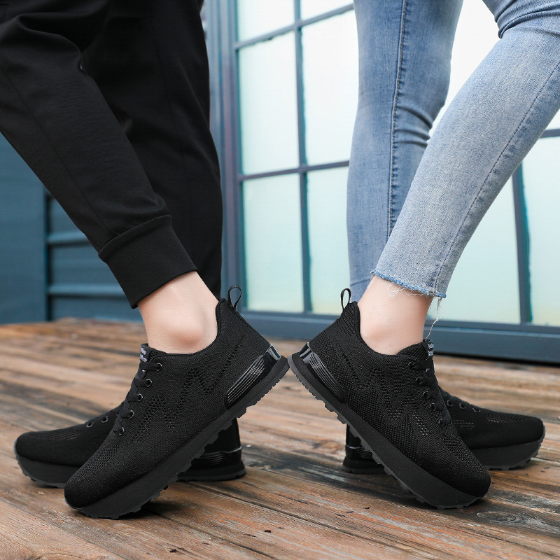 Pantofi de plasă unisex – vârf rotund, închidere cu bretea frontală, parte superioară din plasă, talpă din material compozit, toc mic 1–3 cm