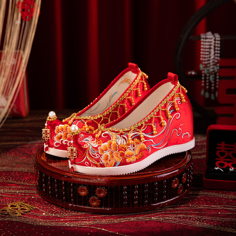 Pantofi de nuntă în stil național, broderie Phoenix, toc înalt 6-8 cm, partea superioară din bumbac, talpă textilă, închidere cu șireturi (Stil național; Broderie Phoenix; Toc înalt 6-8 cm; Partea superioară din bumbac; Talpă textilă)