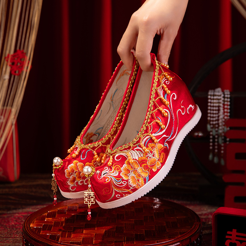 Pantofi de nuntă pentru femei, stil chinezesc, cu broderie de fenix, toc 6–8 cm, vârf ascuțit, partea superioară din bumbac, talpă din cauciuc, închidere șireturi