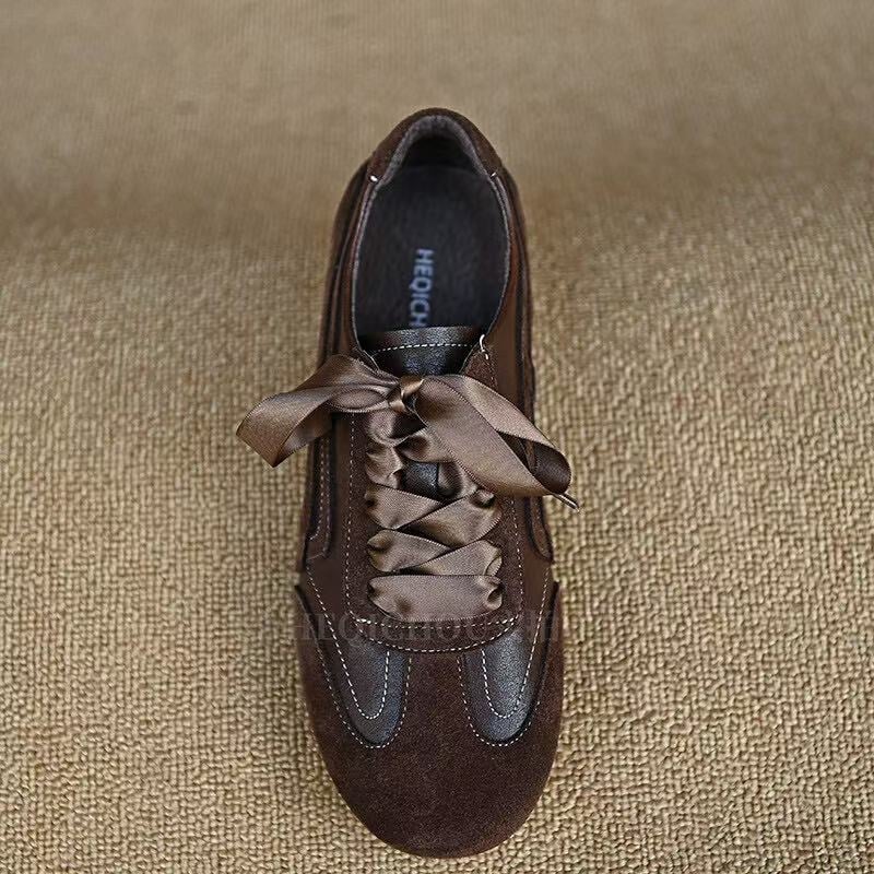 Pantofi platformă pentru femei, piele naturală (vițel + velur), platformă 3–5 cm, închidere cu șireturi în față