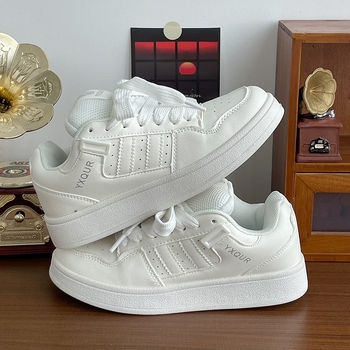 Pantofi sport casual pentru femei cu creștere în înălțime — partea superioară din PU, vârf rotund, șireturi, talpă din cauciuc injectat și căptușeală EVA