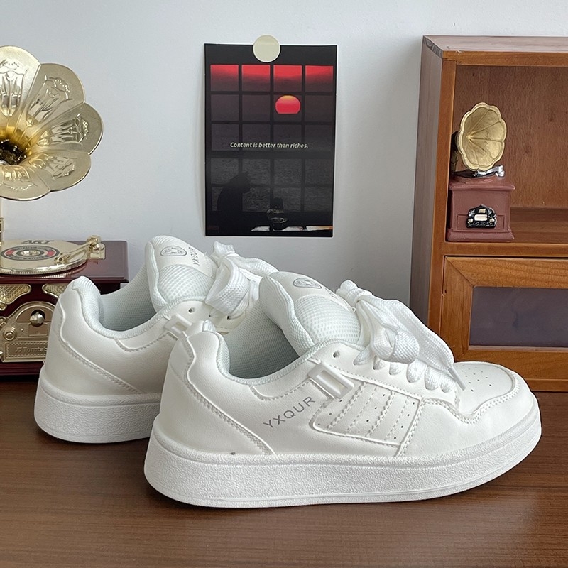 Pantofi sport casual pentru femei cu creștere în înălțime — partea superioară din PU, vârf rotund, șireturi, talpă din cauciuc injectat și căptușeală EVA