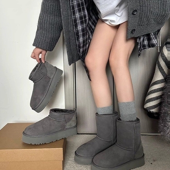 Cizme de zăpadă pentru femei, iarnă: exterior microfibră, căptușeală din bumbac, talpă din cauciuc, gambă scurtă, branț din lână de oaie