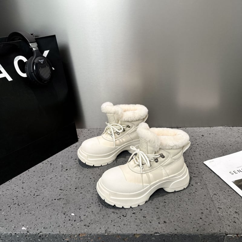 Cizme de zăpadă cu căptușeală din lână, partea superioară din piele split de vițel, talpă TPR, înălțime mid-top, branț din lână