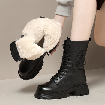 Дамски високи ботуши от естествена кожа с вълнена подплата и гумена подметка