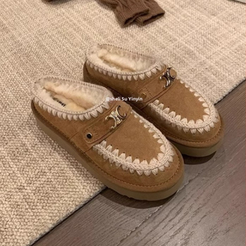 Pantofi de bumbac cu partea superioară din piele, finisaj velur, căptușeală din blană artificială, talpă din cauciuc, vârf rotund (partea superioară din piele; finisaj velur; talpă din cauciuc; căptușeală din blană artificială; vârf rotund)