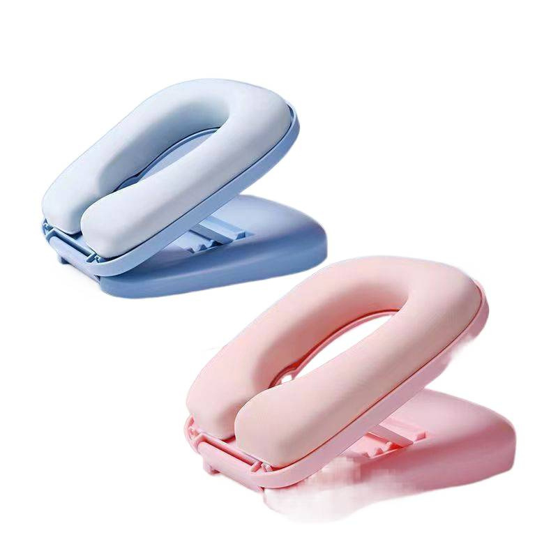 Pernă pentru copii pentru nani de zi – pliabilă, husă din bumbac, umplutură din burete, model cu dungi și desene animate