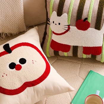 Perna cu pisicuță desen animat – pernă pătrată, cu două fețe, umplutură PP bumbac și husă din material amestecat