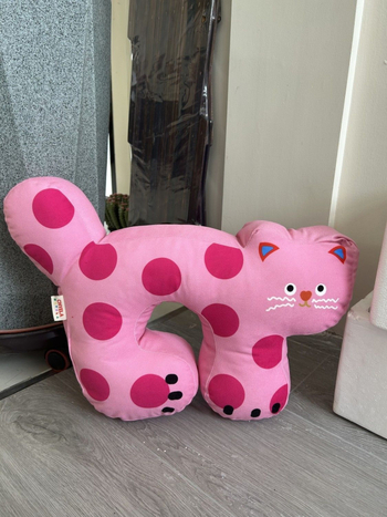 Plyšový vankúš s potlačeným vzorom, tlačený materiál, PP bavlna výplň, jednoduchý a moderný štýl.