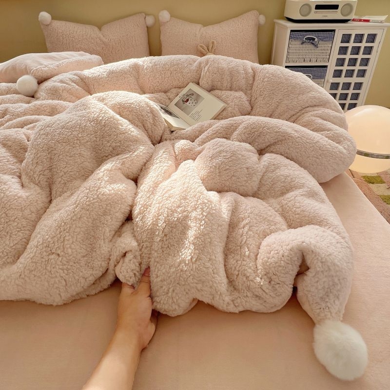 Set de lenjerie de pat din patru piese, poliester, imprimare prin transfer termic, stil cu cearșaf elastic, stil de nuntă