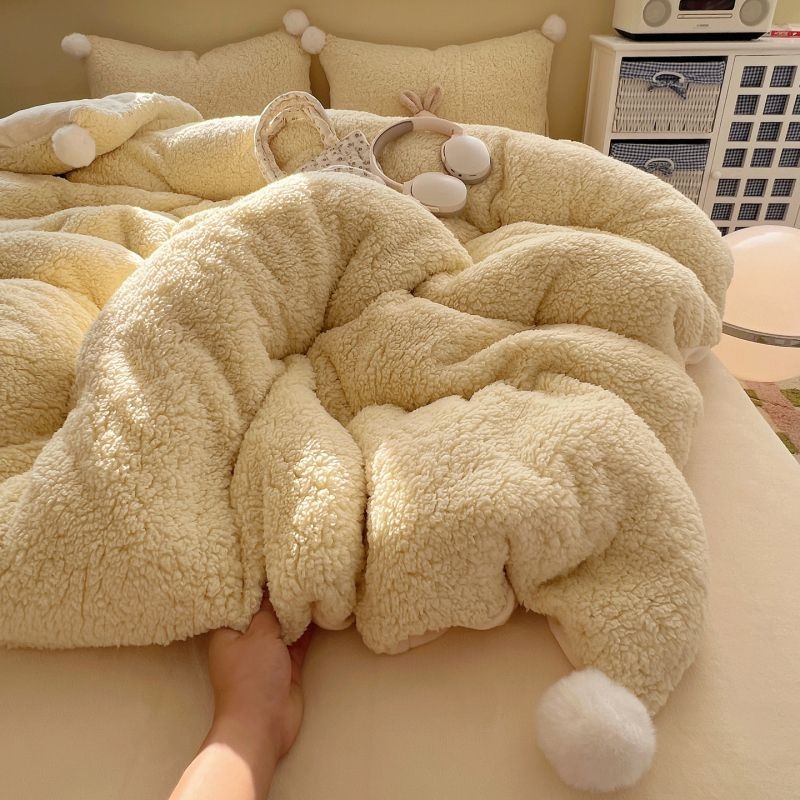 Set de lenjerie de pat din patru piese, poliester, imprimare prin transfer termic, stil cu cearșaf elastic, stil de nuntă