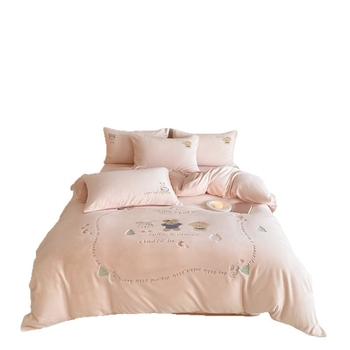 Set lenjerie pat din velur de lapte, 4 piese, broderie cu desene animate, vopsire reactiva, greutate 4000–4500 g