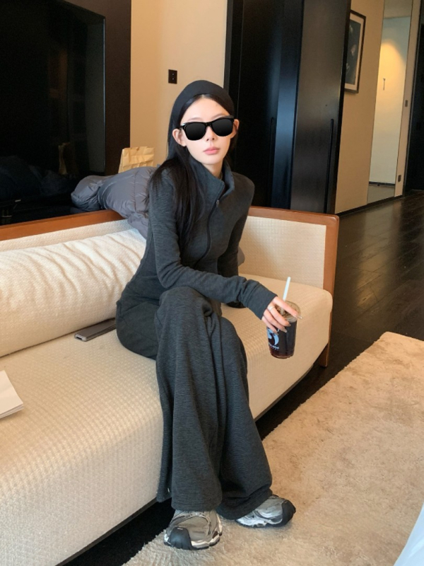 SUNONEONE Set trening cu glugă și pantaloni pentru femei — poliester casual, mâneci lungi, pantaloni lungi, toamnă 2025, cod produs 8567