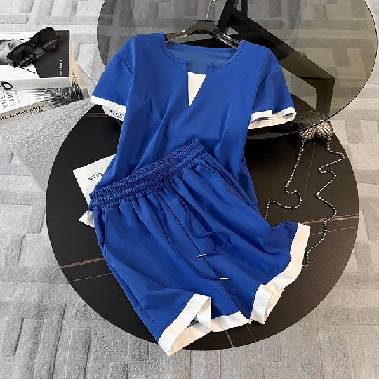 Set sportiv din două piese din bumbac pentru femei, vara 2025, pantaloni 3/4, mâneci Raglan, stil casual urban