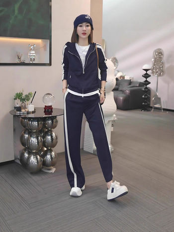 Set sport din două piese pentru alergare - model color-matching, mâneci lungi, amestec bumbac-poliester, stil japonez-coreean casual, toamnă 2025