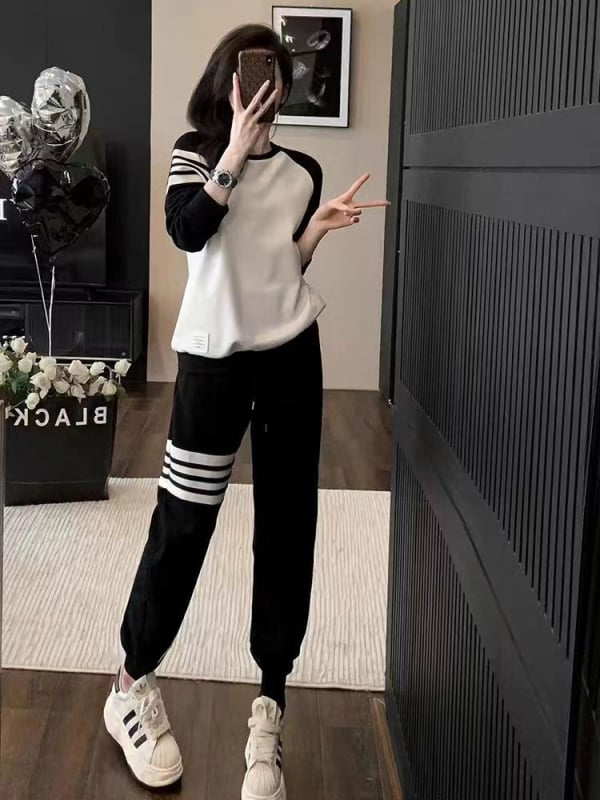 Set sport casual feminin din două piese, top cu mâneci lungi și pantaloni, imprimeu dungi/caro, poliester, toamna 2025