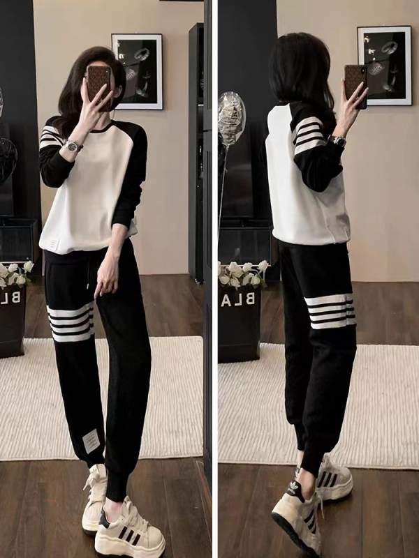 Set sport casual feminin din două piese, top cu mâneci lungi și pantaloni, imprimeu dungi/caro, poliester, toamna 2025