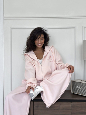 Set two-piece cu hanorac brodat și pantaloni pentru femei - bumbac-poliester, 80–90% bumbac, mâneci lungi, croială lejeră, stil occidental streetwear, toamnă 2025