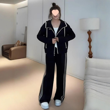 Costum casual din două piese cu jachetă cu glugă și panouri contrastante, stil coreean, bumbac-PU