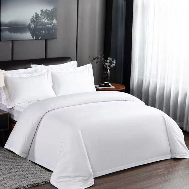 Set de lenjerie hotelier, patru piese – model solid, poliester, imprimare reactive și vopsire, stil hotelier