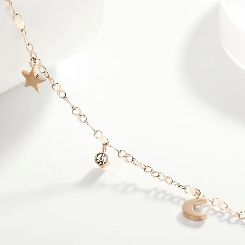 Елегантна глезенна гривна с мотив Луна Богиня и звезда, титаниева стомана, без камъни