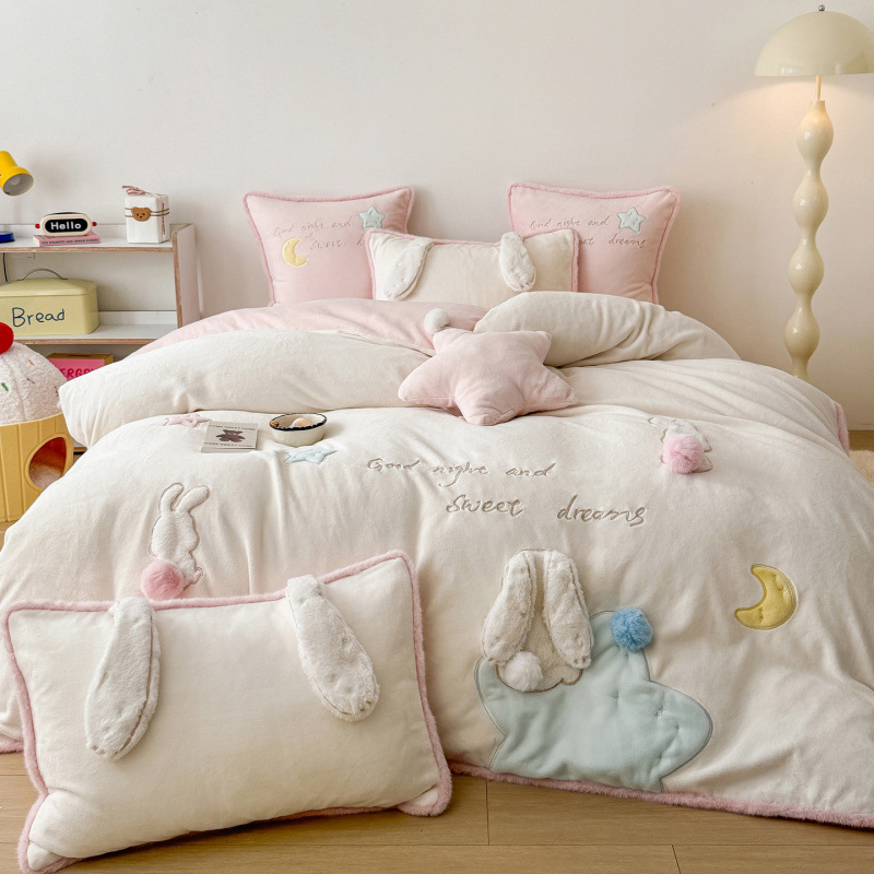 Set de lenjerie de pat din velur de lapte, cu model cartoon, patru piese, pentru căldură de iarnă și confort pentru piele