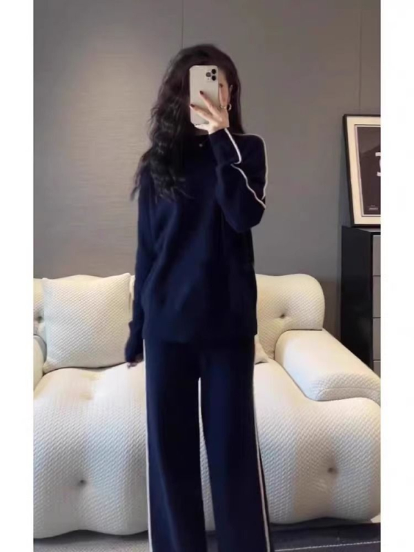 Дамски есенен костюм в корейски стил за спортно облекло, две части: суитшърт и долнище, едноцветен, полиестерова смес 50–70% и 30–50%