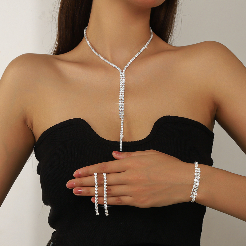 Медно колие с електроплакиране, верига с водна вълна и висулка от сплав, произход Джинхуа