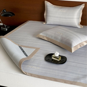 Комплект матове от вискозно Ice Silk, сгъваем и с бродерия, 5D дишаща мат