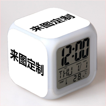 Будилник с LED дисплей, нощно осветление, аларма, 24-часов формат, персонализирано чрез изображения
