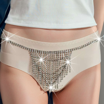 Верига за тяло с кристални акценти, пискюл колан за талията и бохемски секси G-string бельо – лято 2024