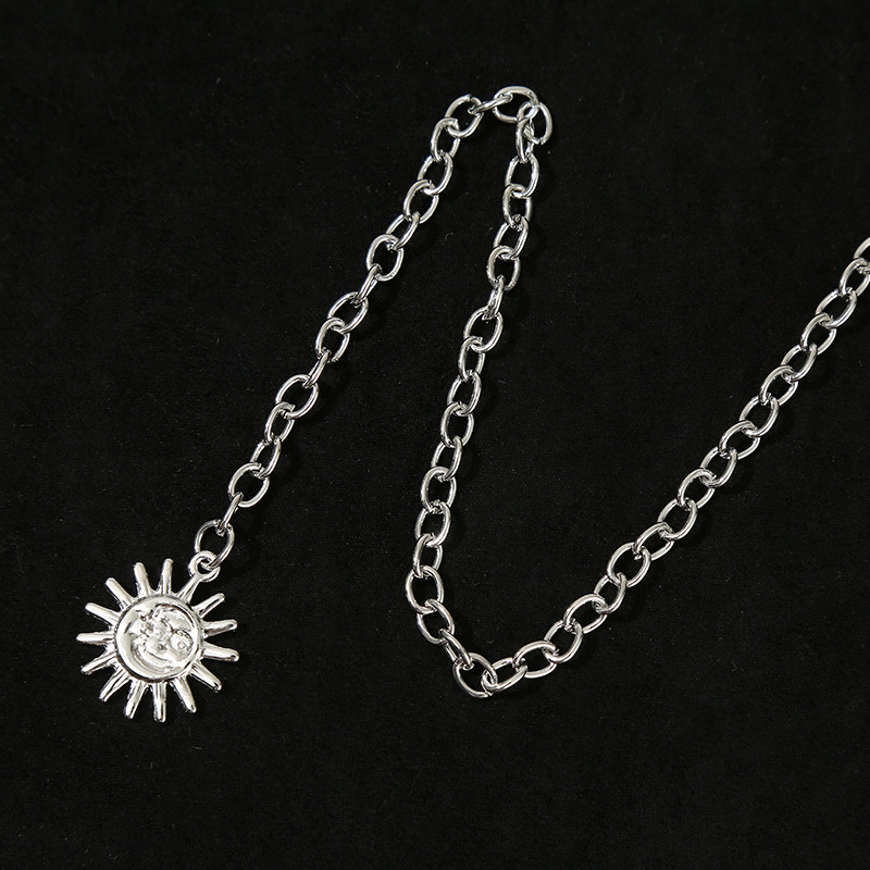 Талийна верижка с висулка сърце‑луна‑звезда и слънчоглед, метална, дължина 110 см, ширина 3 см, за жени, ретро стил