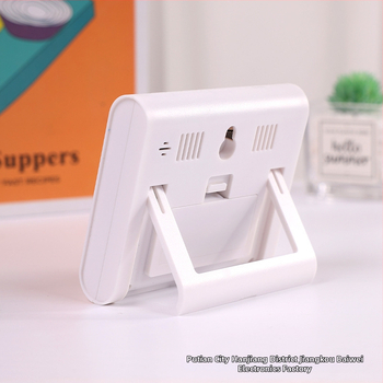 Термохигромер със светещ будилник и секундомер, 3-в-1 часовник с LED цифров дисплей, батерийно захранване, квадратен пластмасов корпус, термометър