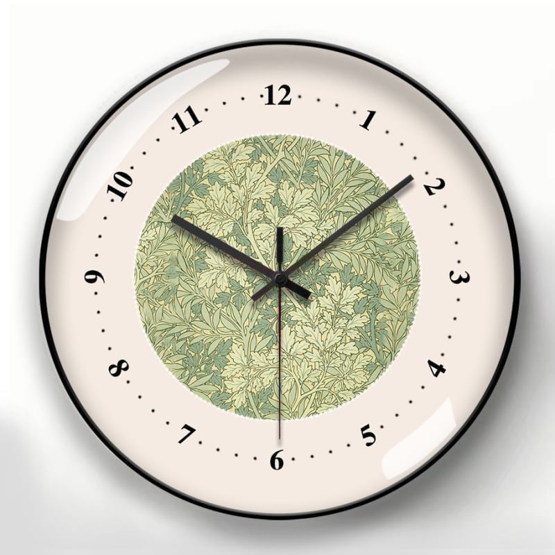 Стилен стенен часовник с френски антикварен мотив, механично движение, захранване с батерия, метален циферблат