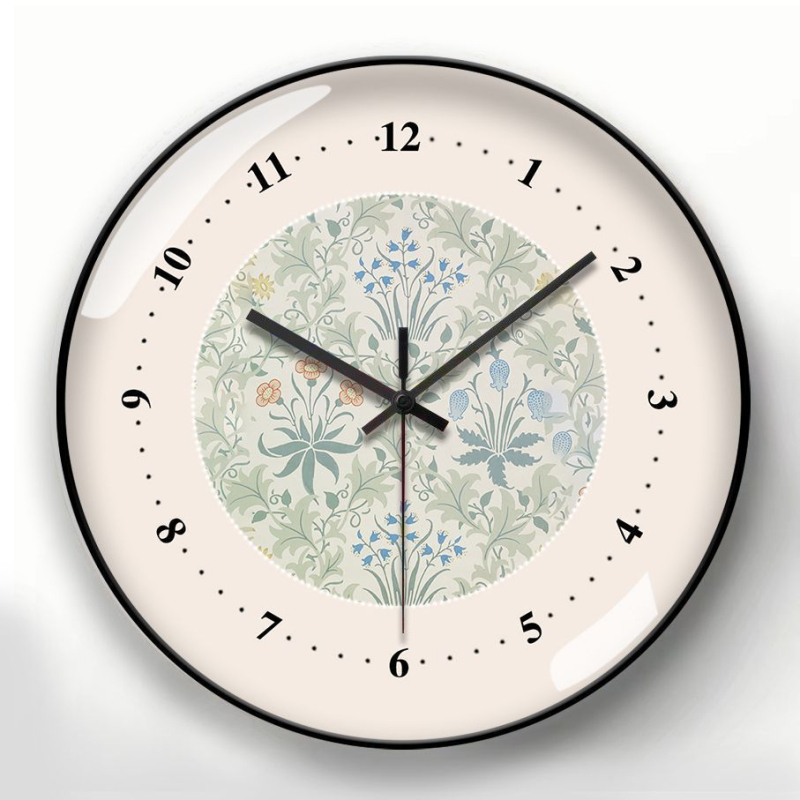 Стилен стенен часовник с френски антикварен мотив, механично движение, захранване с батерия, метален циферблат