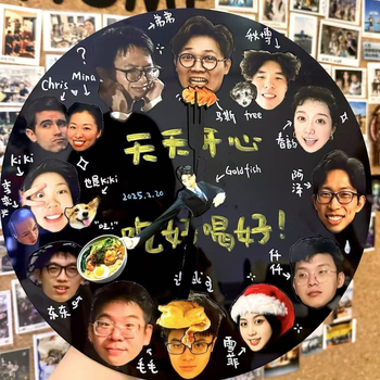 Стилен стенен часовник - ръчно изработен DIY подарък за фотоколаж за най-добра приятелка, модерен стил; батерия, механично движение, метален корпус, PVC циферблат