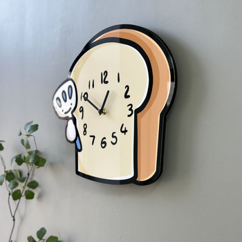 Стенен часовник с мотив на тост за пекарна и детска градина, едностранен, захранван с батерия, MDF+PVC корпус, циферблат от закалено стъкло, прост модерен дизайн