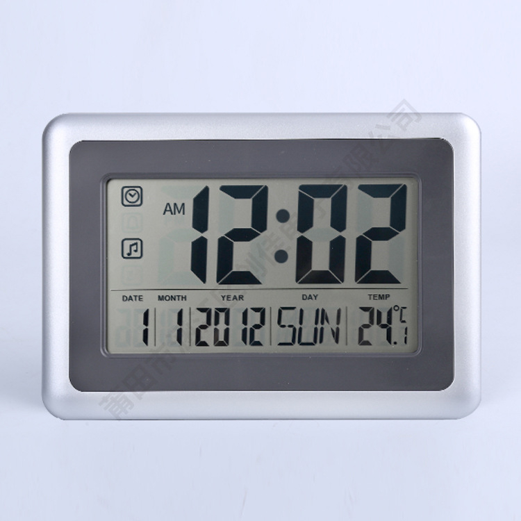 Стенен часовник с голям LCD дисплей, тиха работа, вечен календар и аларма; захранван от батерия